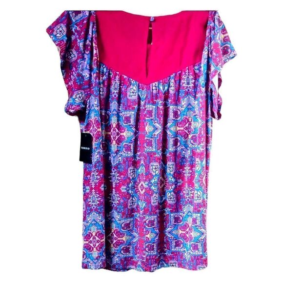 TORRID NEW Plus Size Super Soft Crew Neck Eyelet Yoke Cold Shoulder Top. - Picture 9 of 16